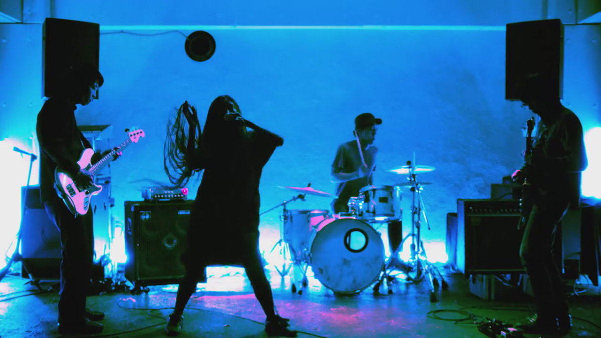 Moe and ghosts × 空間現代